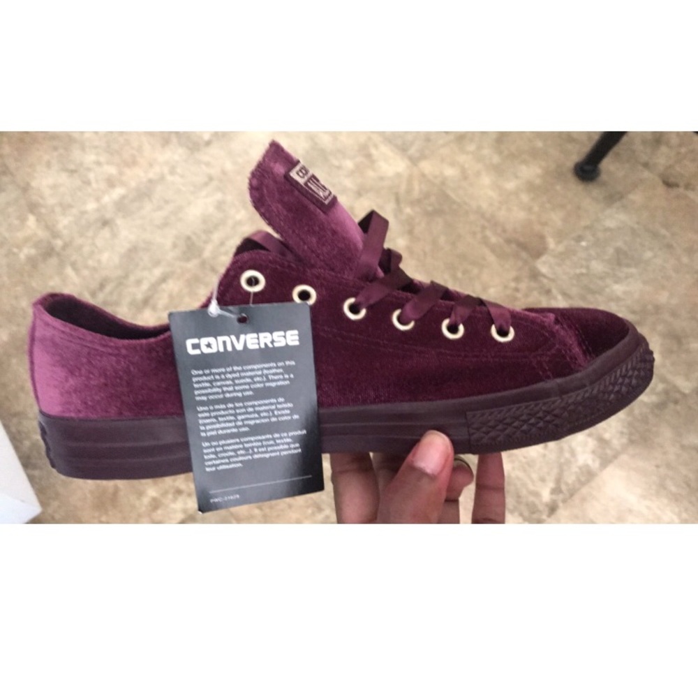 RARE Chuck Taylor Velvet All Star Sneakers - Picture 3 of 6